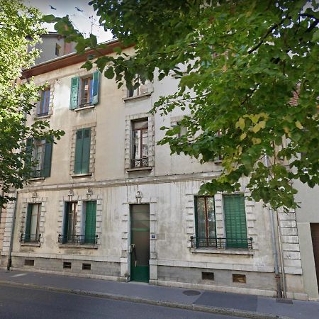 Studio Sous Les Toits Annecy Centre-Ville Luaran gambar